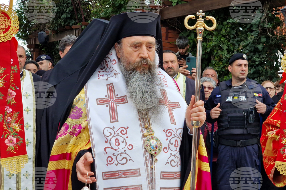 Румъния - Драганещ-Влашка - поклонение пред Честната глава на Свети Георги Победоносец