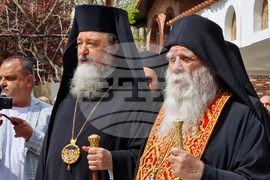 Румъния - Драганещ-Влашка - поклонение пред Честната глава на Свети Георги Победоносец