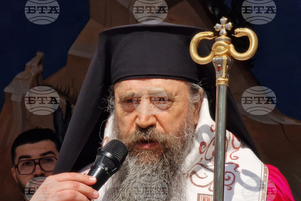 Румъния - Драганещ-Влашка - поклонение пред Честната глава на Свети Георги Победоносец