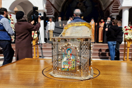 Румъния - Драганещ-Влашка - поклонение пред Честната глава на Свети Георги Победоносец