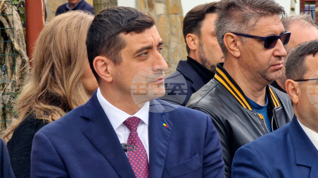 Четирима дипломати на САЩ призоваха за отнемане на визата на румънския политик Джордже Симион заради десните му възгледи