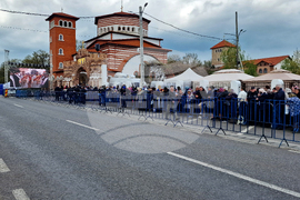Румъния - Драганещ-Влашка - поклонение пред Честната глава на Свети Георги Победоносец