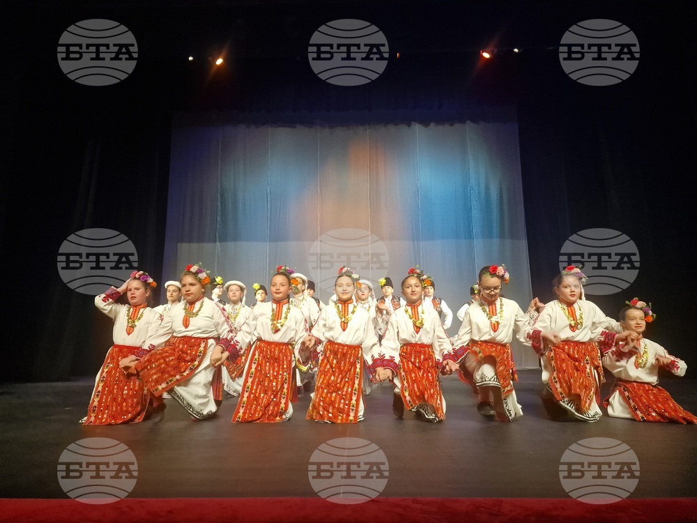 Разград - благотворителен концерт - „От деца за деца“