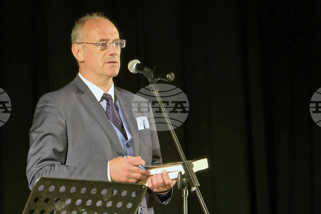 Проф. Атанас Семов представи във Видин книга и филм, посветени на 150-годишнината от Априлското въстание