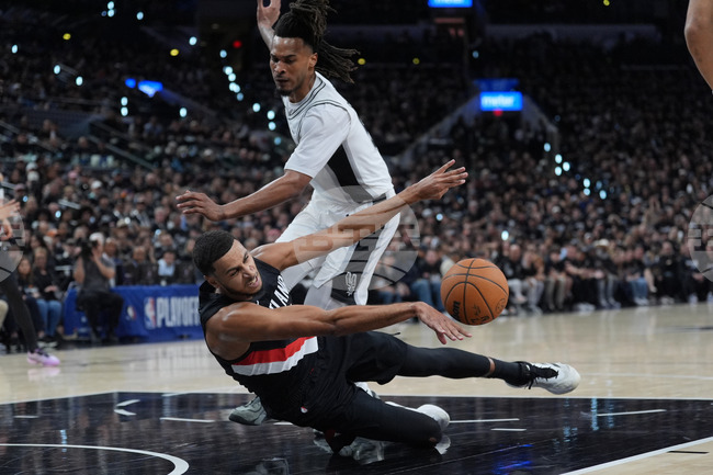 APTOPIX Trail Blazers Spurs Basketball
