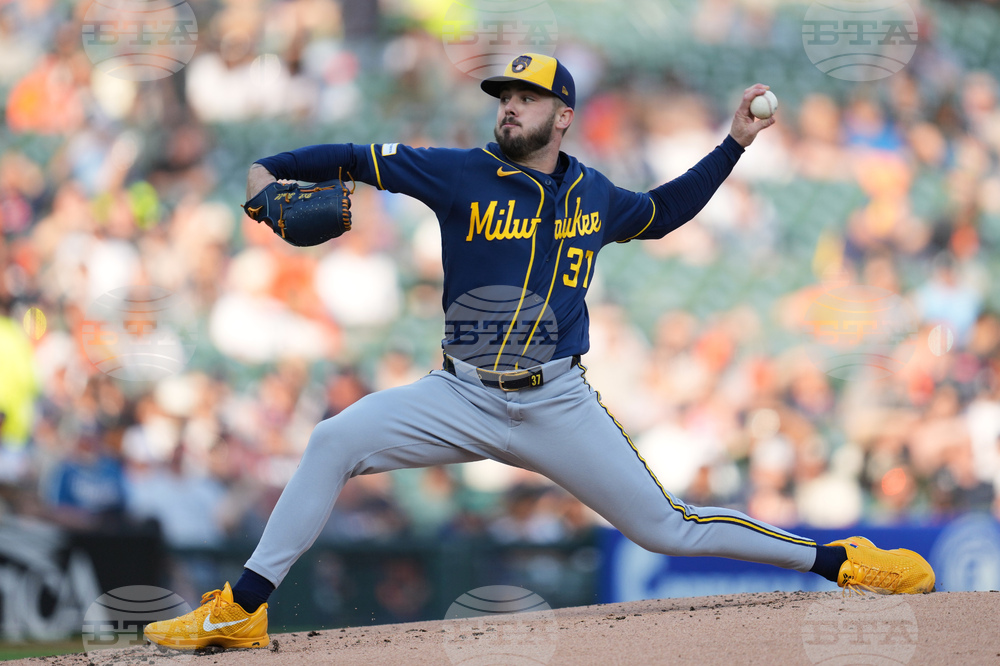 Brewers Tigers Baseball