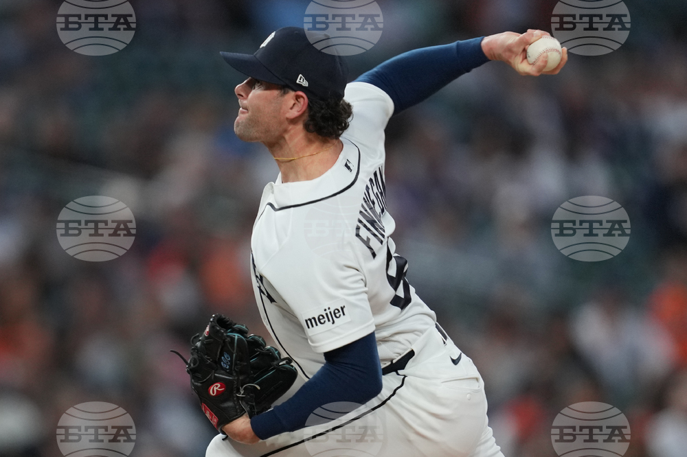 Brewers Tigers Baseball