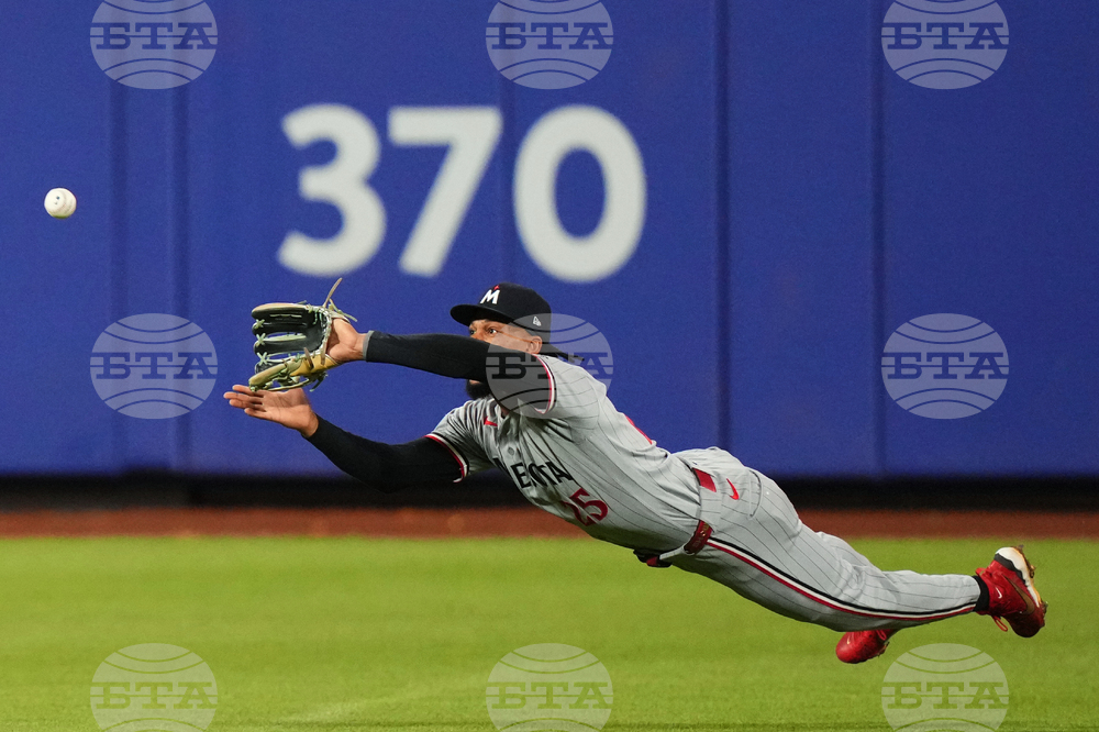 APTOPIX Twins Mets Baseball