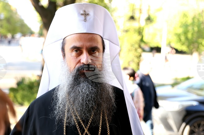 Храм „Св. вмчца Неделя“ - Лазар Български - мощи - литургия