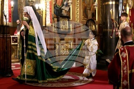 Храм „Св. вмчца Неделя“ - Лазар Български - мощи - литургия