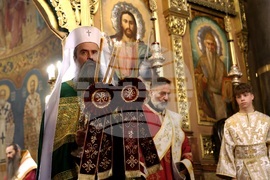 Храм „Св. вмчца Неделя“ - Лазар Български - мощи - литургия