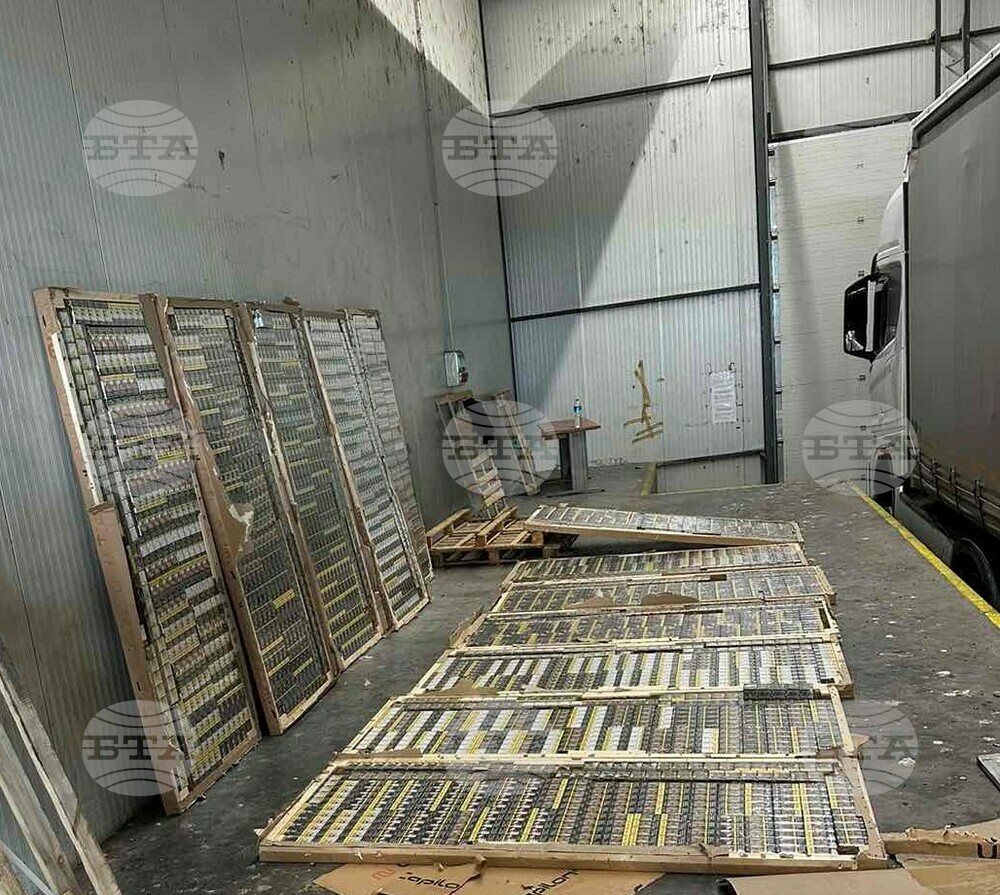 Близо 200 000 къса контрабандни цигари задържаха митничари на "Капитан Андреево"