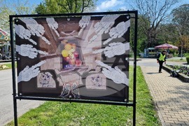 Шумен - изложба „Драсканици от задния чин“ - Михаил Методиев