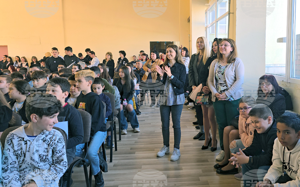 Свищов - Средно училище „Цветан Радославов“ - патронен празник