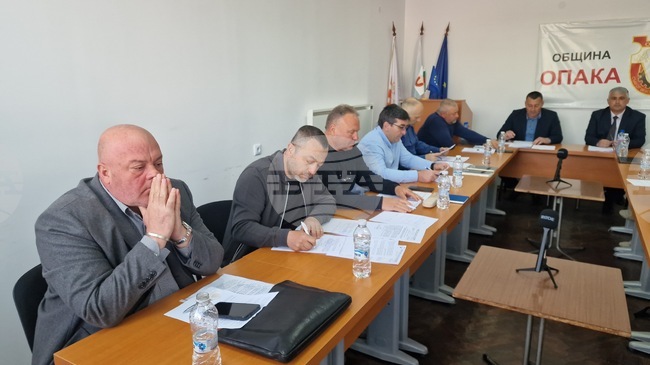 Общинският съвет в Опака реши заместник-кметът Румен Петков да представлява Общината на извънредно заседание на Асоциацията по ВиК – Търговище