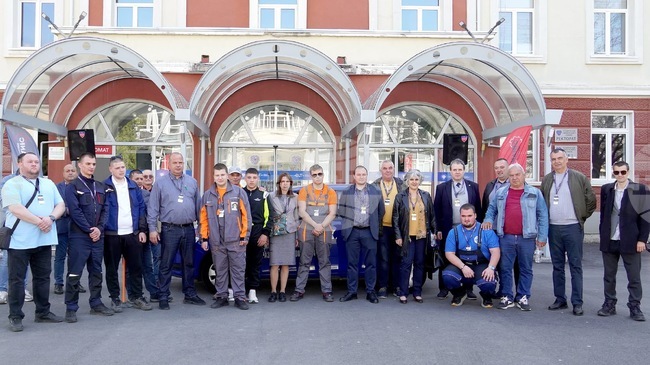 Ученикът Петър Недев от Ямбол спечели приза за най-добър млад автомонтьор и ще представя България на международно състезание в Рига