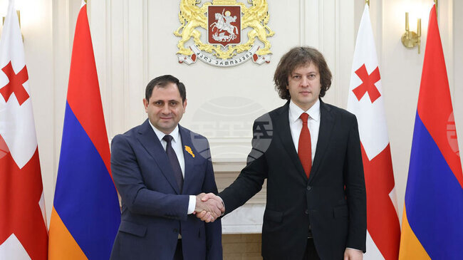 ГПБ: Грузинският премиер се срещна в Тбилиси с арменския министър на отбраната