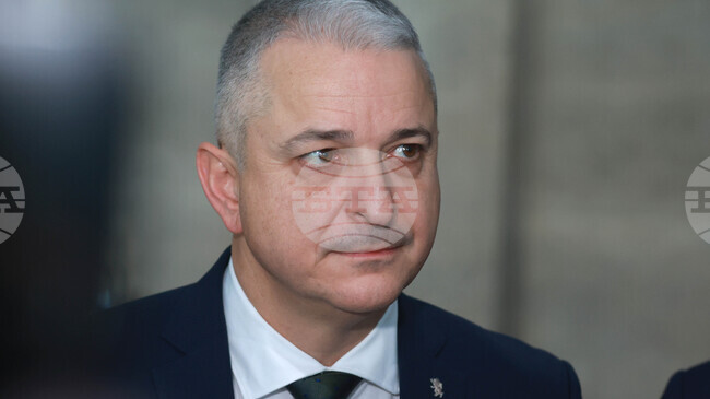 „Възраждане“ съобщиха за нарушение на Закона за училищното образование