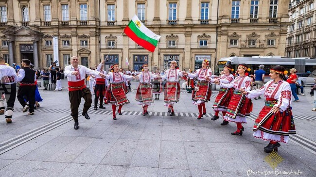 Rhythm and Friends Folk Group from Wokingham to Participate in Munich Festival