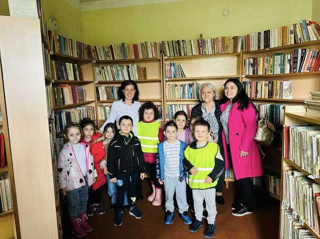 Библиотеките и читалищата в община Котел отбелязаха Международния ден на книгата и авторското право
