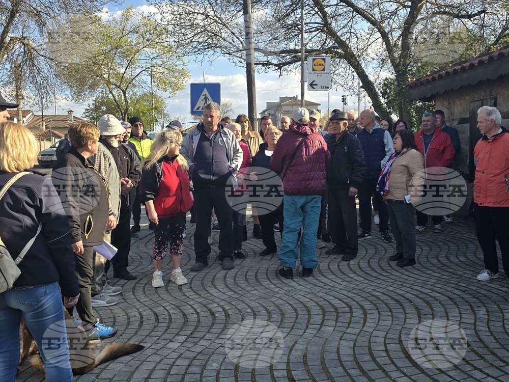 Добрич - протест - улици