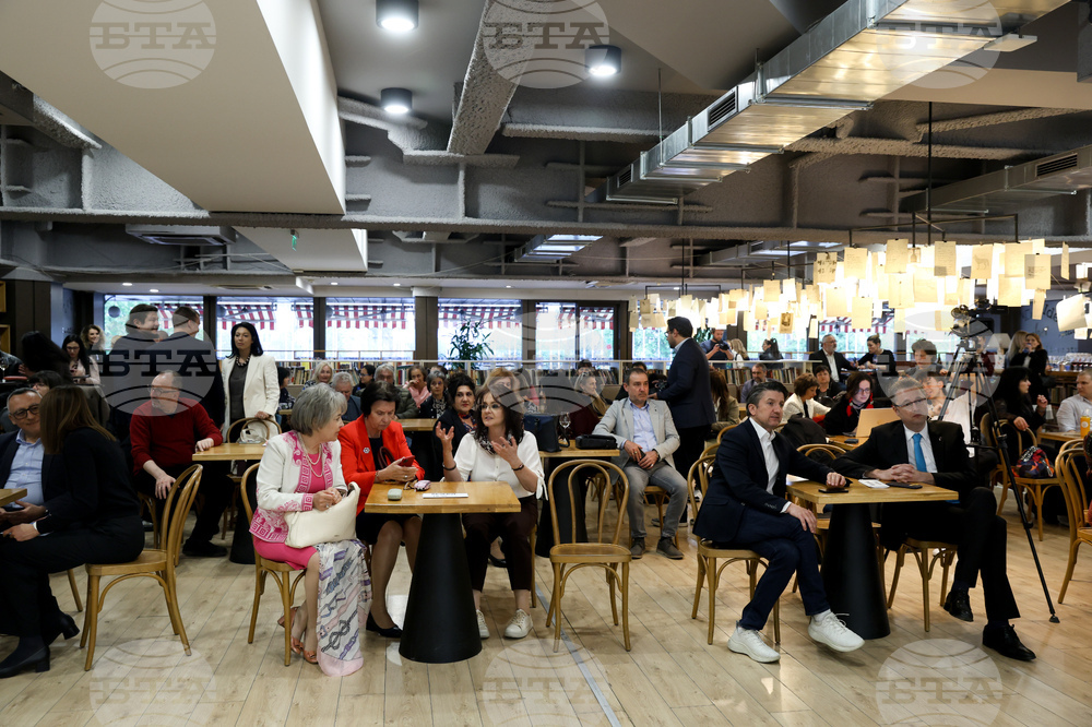 Международен ден на книгата и авторското право - Литературен клуб „Перото“ - награди „Рицар на книгата“