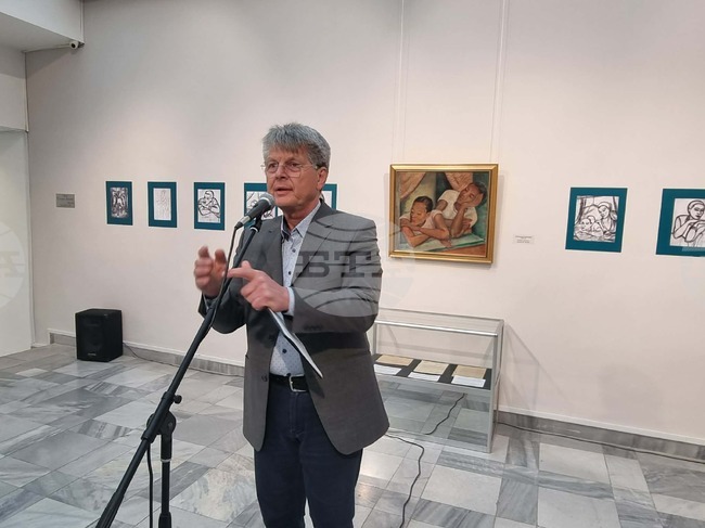 Изложба, посветена на 130 години от рождението на художника Кирил Цонев, беше открита в Художествената галерия в Кюстендил
