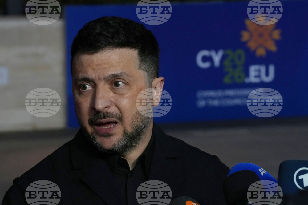 Укринформ: Зеленски подписа закон, отнемащ защитения статут на руския език в Украйна