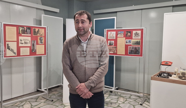Изложба на музея в Исперих проследява развитието на телефонната техника – от първите устройства до съвременните мобилни апарати 