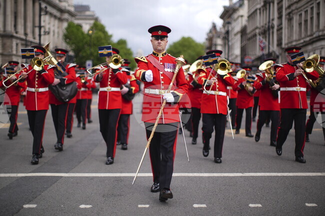 ADDITION Britain Royals VE Day Parade