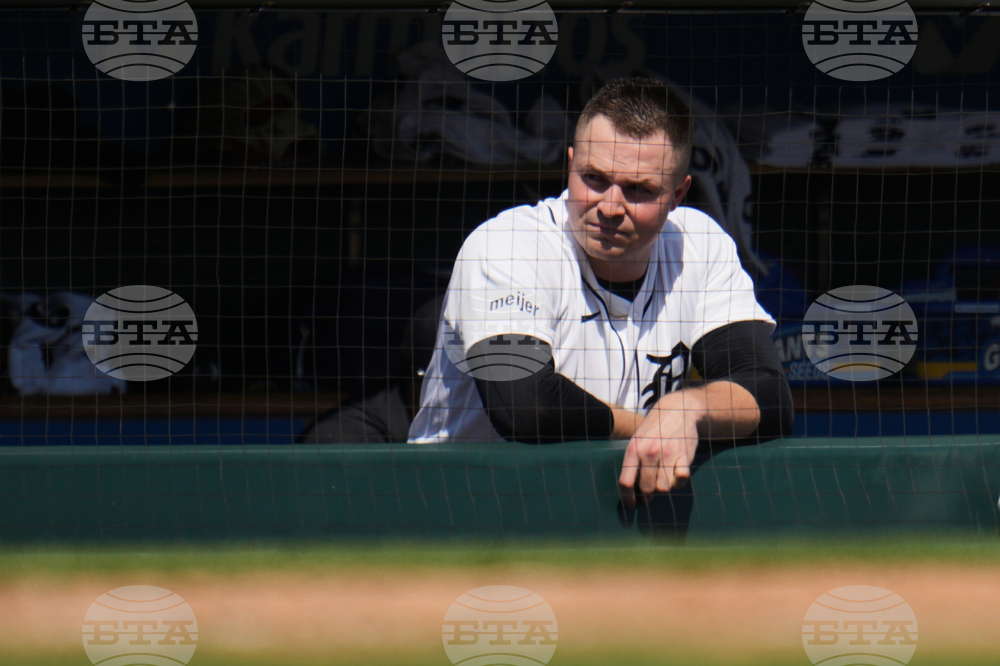Brewers Tigers Baseball