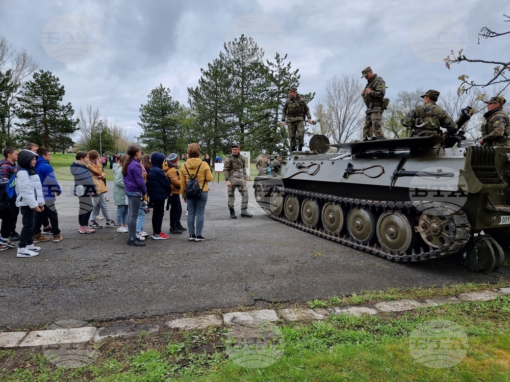 Ден на отворени врати във войскови район „Кабиле“ и концерт на площада в Ямбол ще има по повод професионалния празник на Сухопътните войски