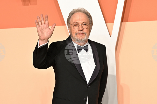 ENT--Theater-Billy Crystal