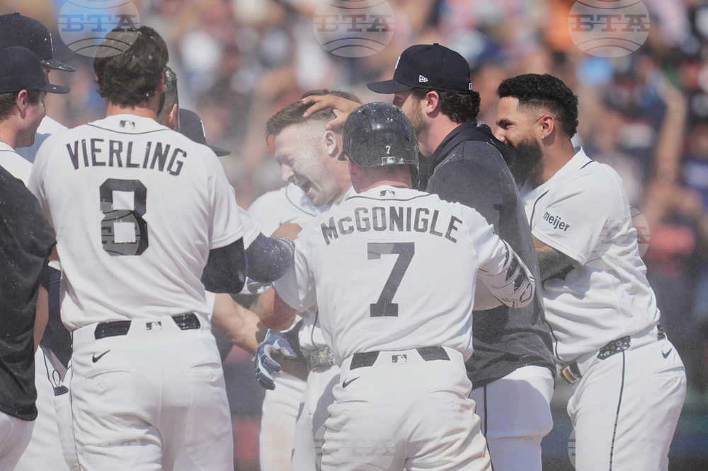 Brewers Tigers Baseball