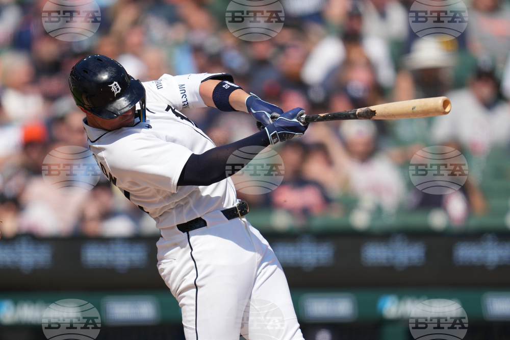 Brewers Tigers Baseball