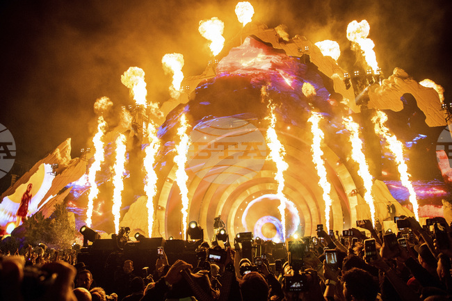 Music Festival Crowd Deaths Explainer