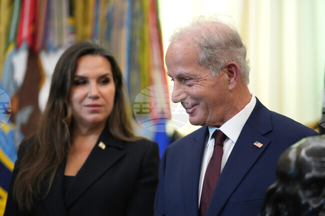 CORRECTION Lebanon Israel Talks