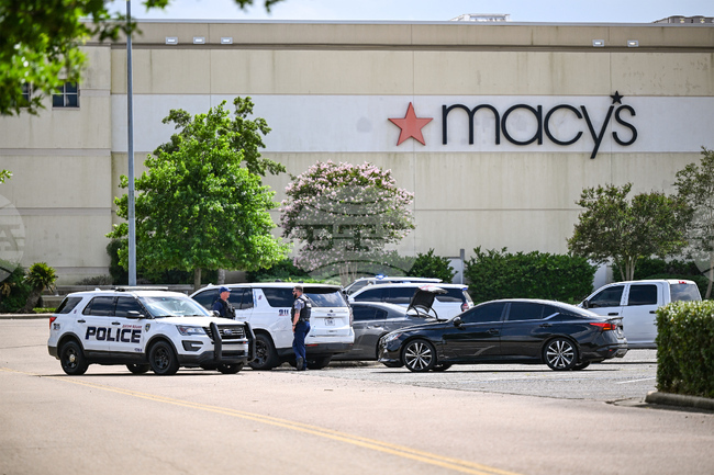 Престрелка в търговски център в американския щат Луизиана завърши с един загинал и петима ранени