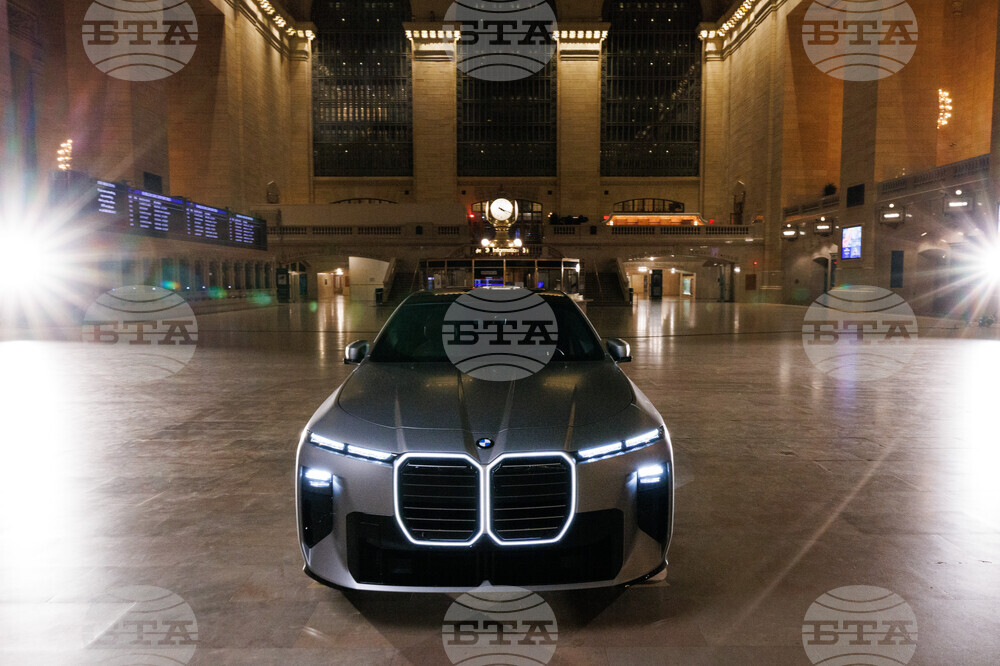 BMW 7 Series Grand Central Station Reveal