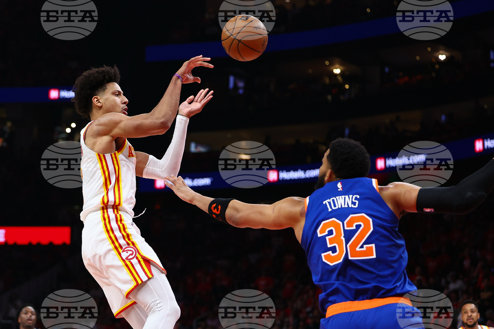 Knicks Hawks Basketball