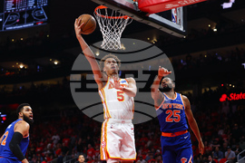 Knicks Hawks Basketball