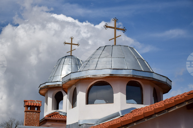 Нищетата от духовната слепота бе водеща тема на неделните проповеди в страната