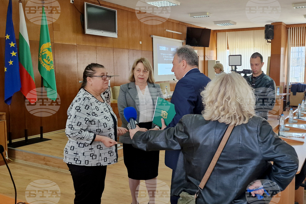 Шумен - проект „Мрежа с грижа от 0 до 3“ - регионална среща