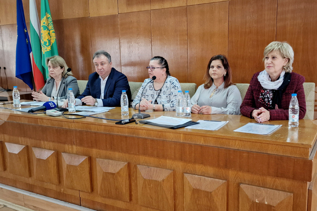 Шумен - проект „Мрежа с грижа от 0 до 3“ - регионална среща