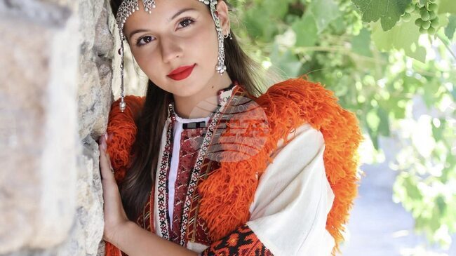Singer Gabriela Ivanova to Perform Bulgarian Folk Songs at Munich Gathering in May