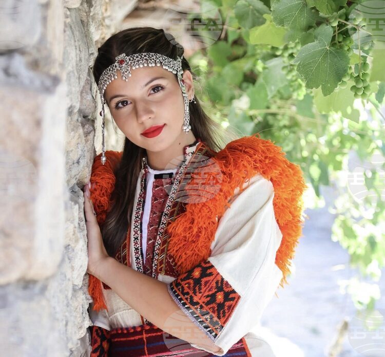 Singer Gabriela Ivanova to Perform Bulgarian Folk Songs at Munich Gathering in May