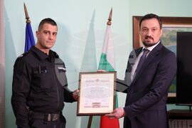 Бургас - Добромир Гюлев - Ивелин Арабаджиев - благодарствена грамота