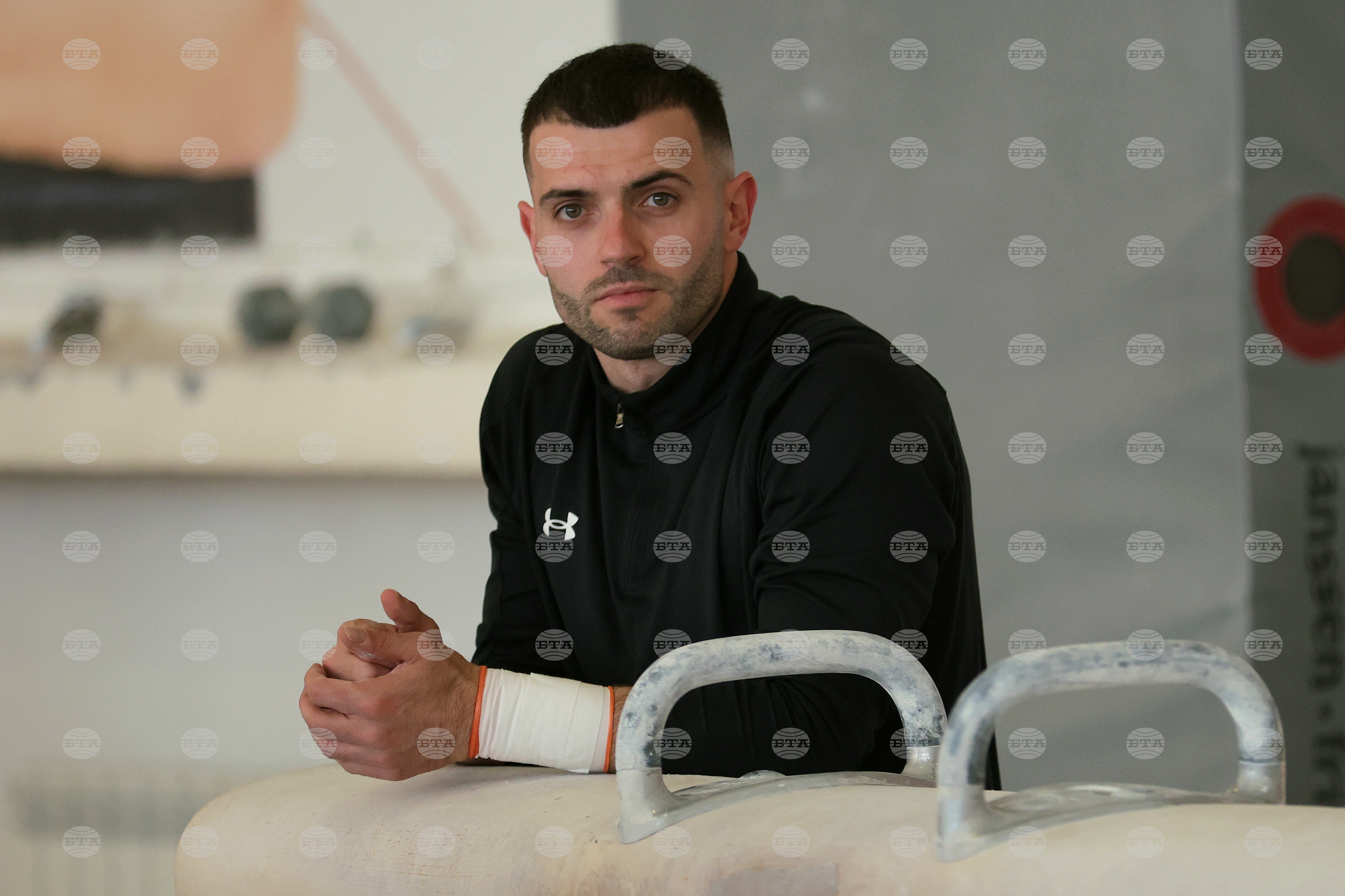 Националите по спортна гимнастика Йордан Александров и Кевин Пенев: България има шанс за топ 13 в Загреб