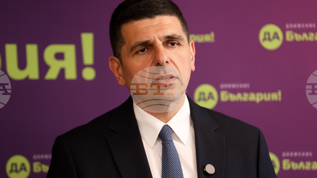 Ние ще бъдем доста ясна опозиция на това управление, каза съпредседателят на „Да, България" Ивайло Мирчев