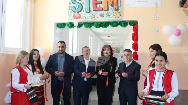 В училището в омуртагското село Врани кон е открит модерен STEM център